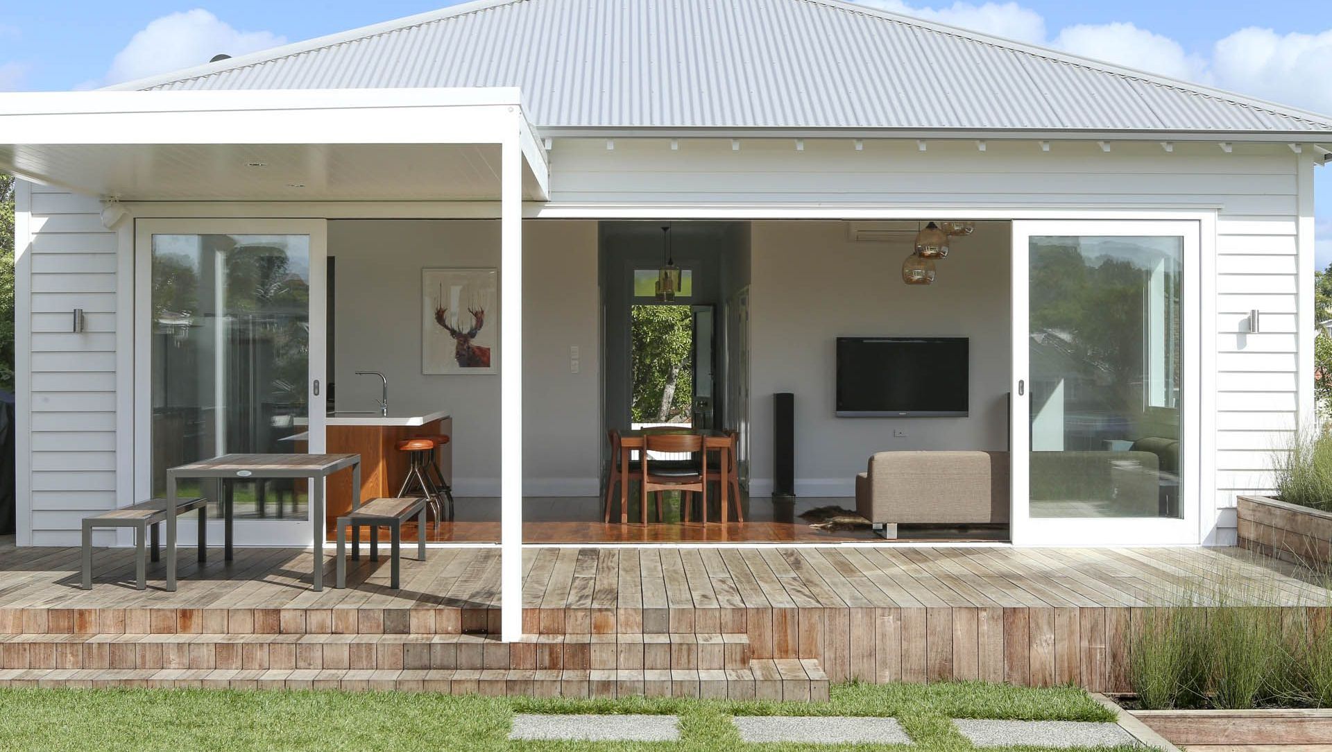Huntingtree Villa renovation by Grant Built